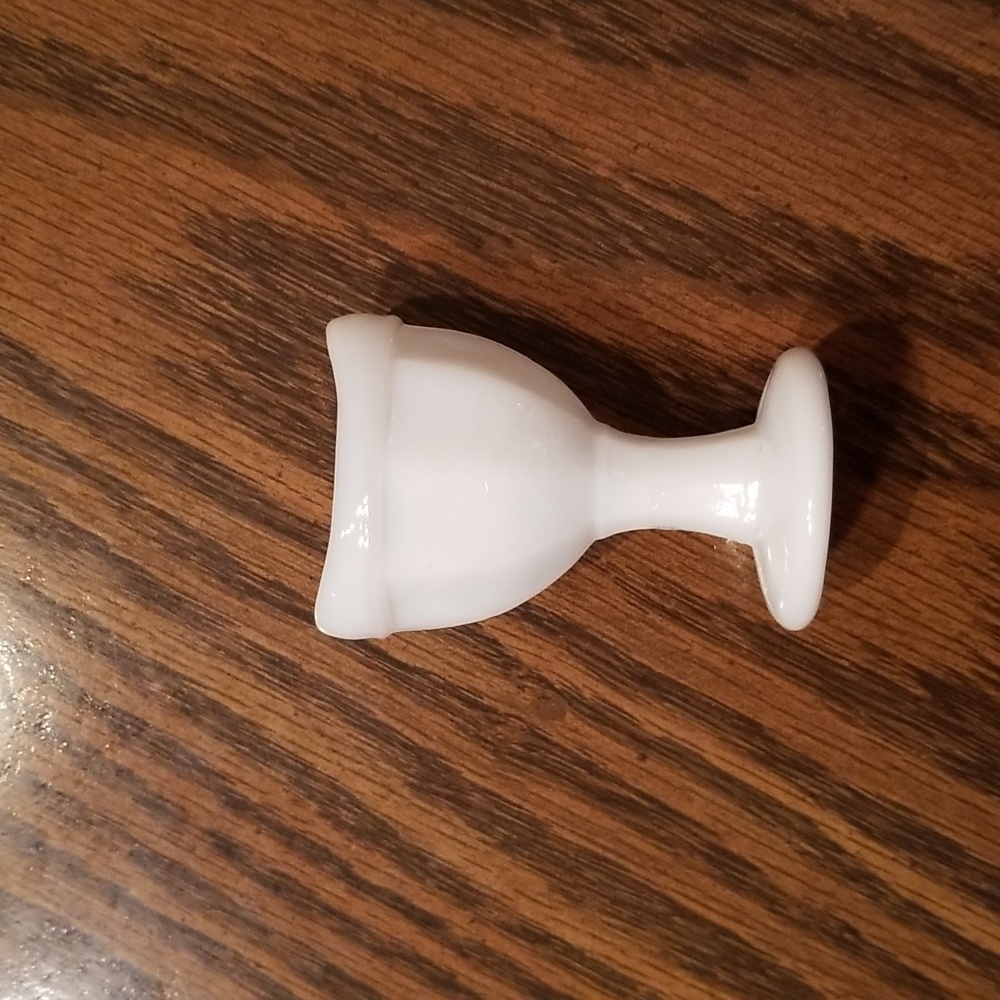 Vintage Milk Glass Eye Wash Cup